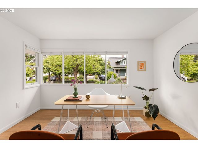 2109 Ne 27TH Ave, Portland, OR 97212