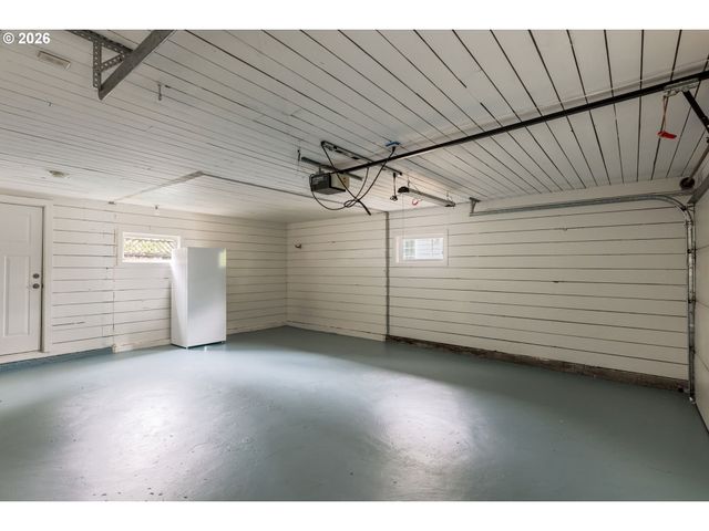 2109 Ne 27TH Ave, Portland, OR 97212