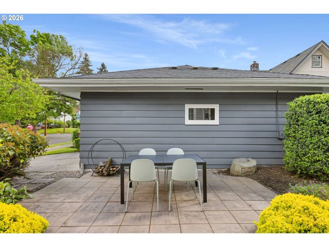 2109 Ne 27TH Ave, Portland, OR 97212