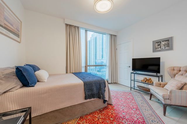 21 E HURON Street 2705, Chicago, IL 60611
