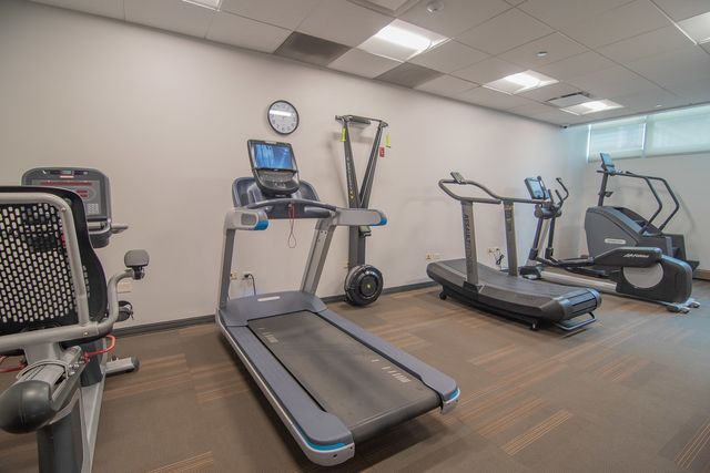 21 E HURON Street 2705, Chicago, IL 60611