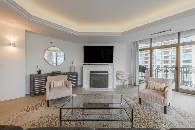 21 E HURON Street 2705, Chicago, IL 60611