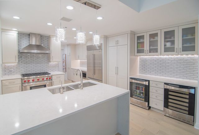 21 E HURON Street 2705, Chicago, IL 60611