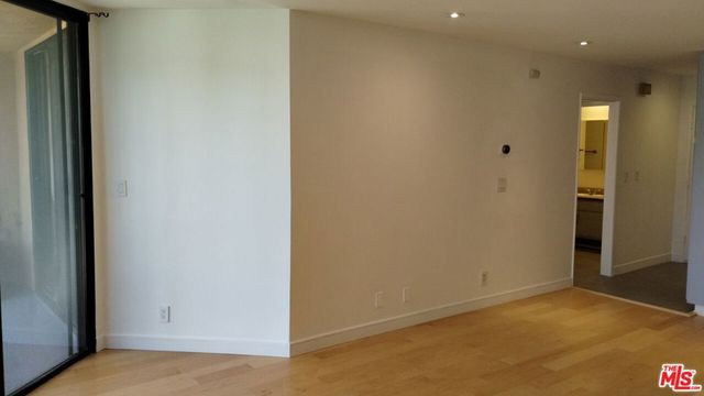 740 N Kings Road 224, Los Angeles, CA 90069