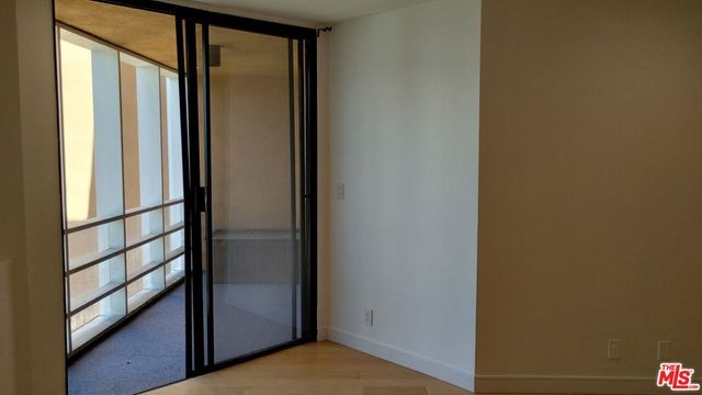 740 N Kings Road 224, Los Angeles, CA 90069