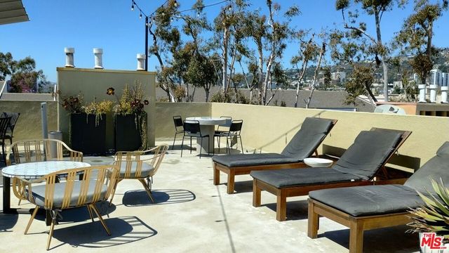 740 N Kings Road 224, Los Angeles, CA 90069