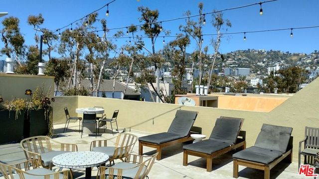 740 N Kings Road 224, Los Angeles, CA 90069