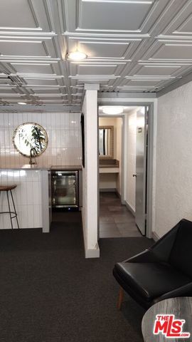 740 N Kings Road 224, Los Angeles, CA 90069