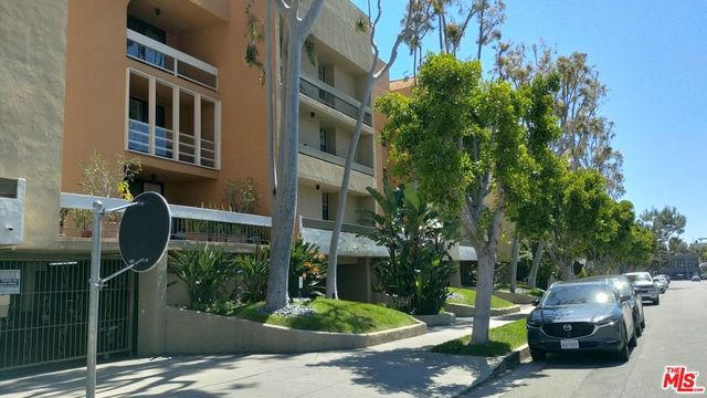 740 N Kings Road 224, Los Angeles, CA 90069