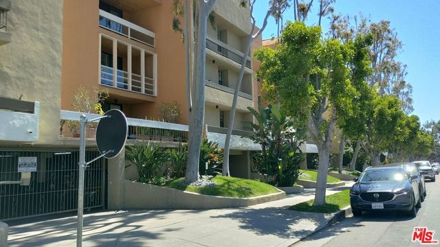 740 N Kings Road 224, Los Angeles, CA 90069