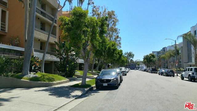 740 N Kings Road 224, Los Angeles, CA 90069