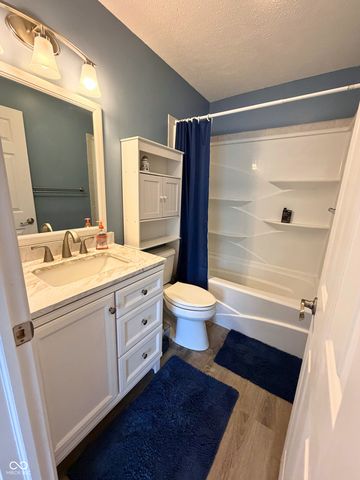 1 E Quail Wood Lane, Westfield, IN 46074