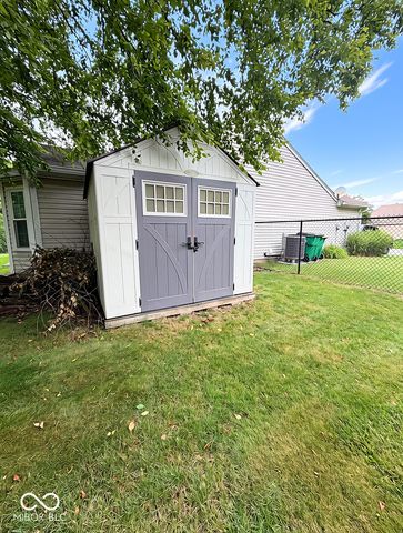 1 E Quail Wood Lane, Westfield, IN 46074