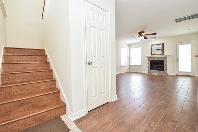 4026 Almond Lake Drive, Houston, TX 77047