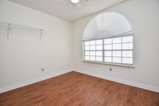4026 Almond Lake Drive, Houston, TX 77047
