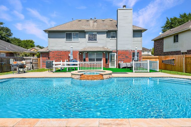 4026 Almond Lake Drive, Houston, TX 77047