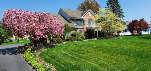 2215 Apple, Pennsylvania, PA 18051