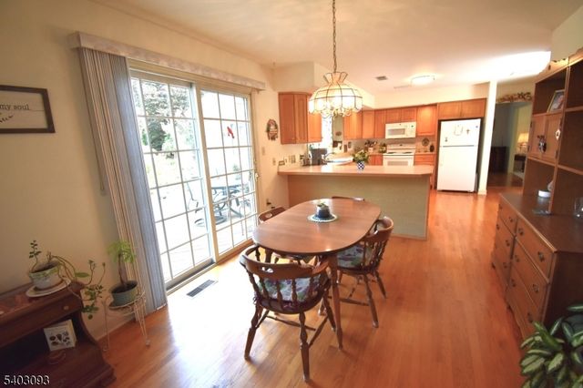 2215 Apple, Pennsylvania, PA 18051