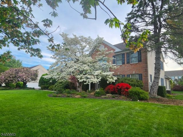 2215 Apple, Pennsylvania, PA 18051