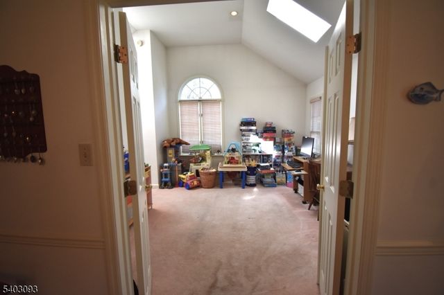 2215 Apple, Pennsylvania, PA 18051