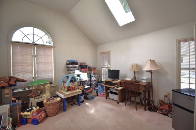 2215 Apple, Pennsylvania, PA 18051