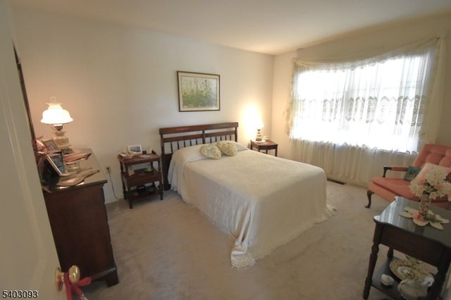 2215 Apple, Pennsylvania, PA 18051