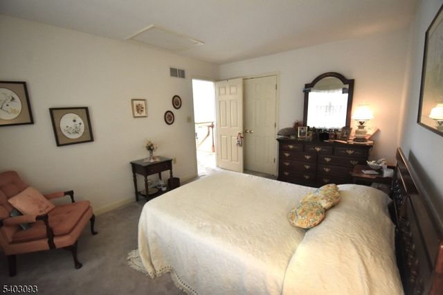 2215 Apple, Pennsylvania, PA 18051