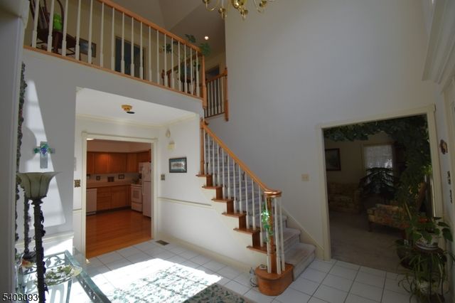 2215 Apple, Pennsylvania, PA 18051