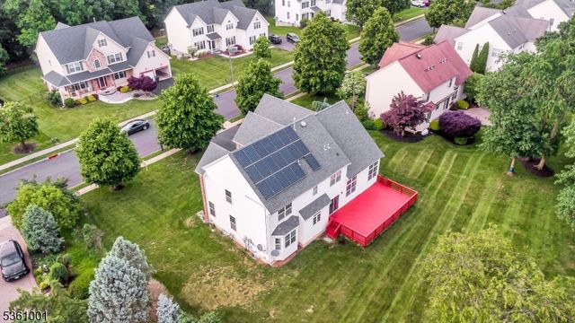 27 Rue Chagall, Franklin Twp., NJ 08873