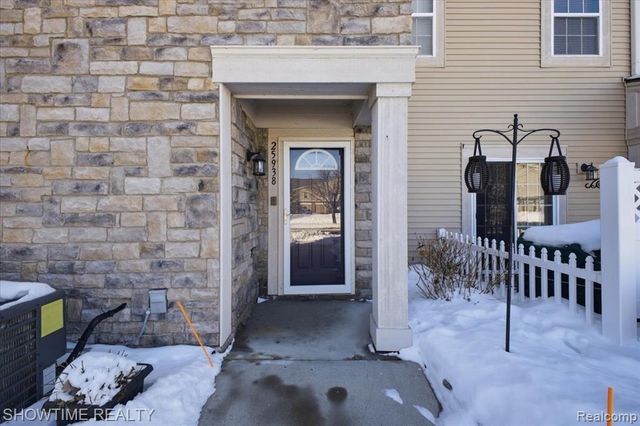 25938 Maritime Circle, Harrison Twp, MI 48045