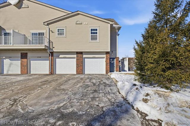 25938 Maritime Circle, Harrison Twp, MI 48045