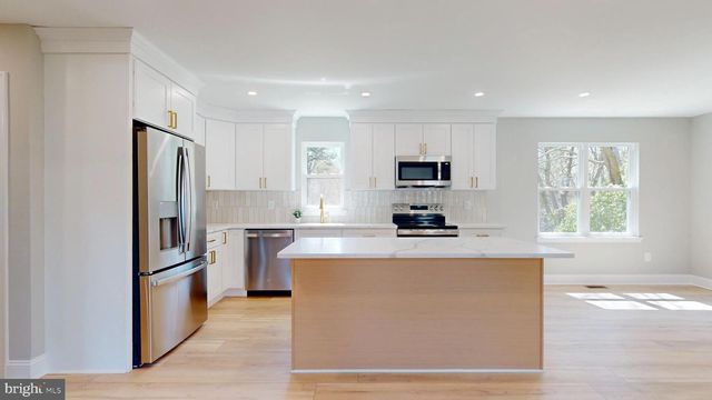 4456 OCEAN HEIGHTS AVE, Mays Landing, NJ 08330