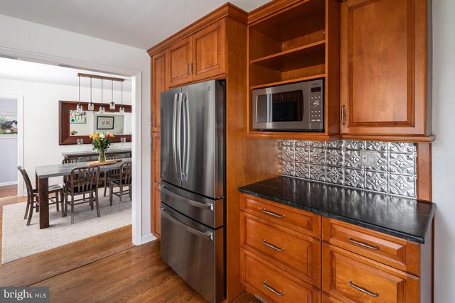 117 HILLSIDE RD, Wayne, PA 19087