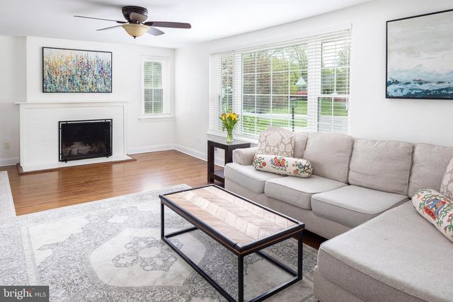 117 HILLSIDE RD, Wayne, PA 19087