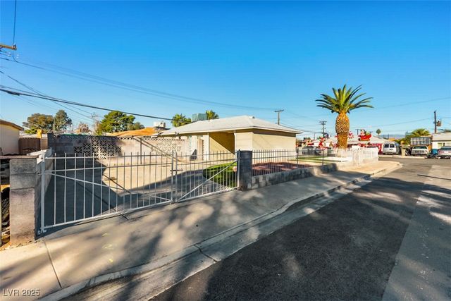 4212 Baxter Place, Las Vegas, NV 89107