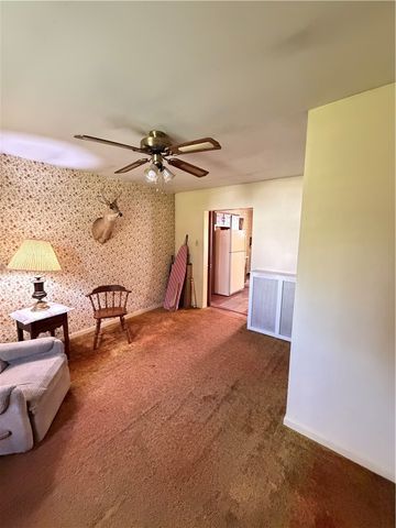 312 E Georgia Ave, Connellsville, PA 15425