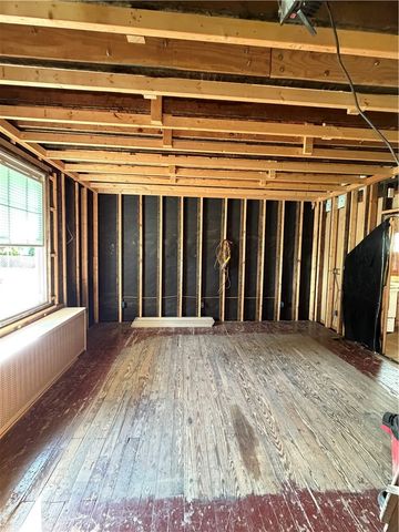 312 E Georgia Ave, Connellsville, PA 15425