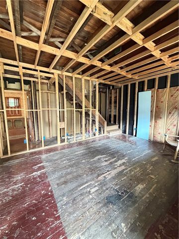 312 E Georgia Ave, Connellsville, PA 15425