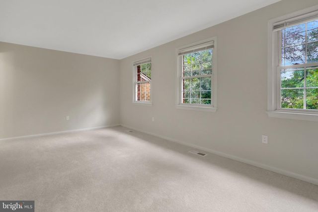 8008 CARBONDALE WAY, Springfield, VA 22153