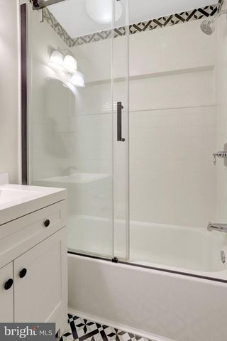 8008 CARBONDALE WAY, Springfield, VA 22153