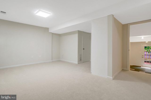8008 CARBONDALE WAY, Springfield, VA 22153