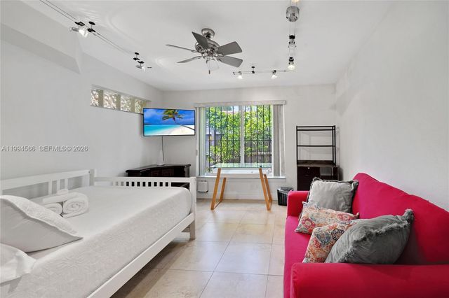 2834 SW 33rd Ave, Miami, FL 33133