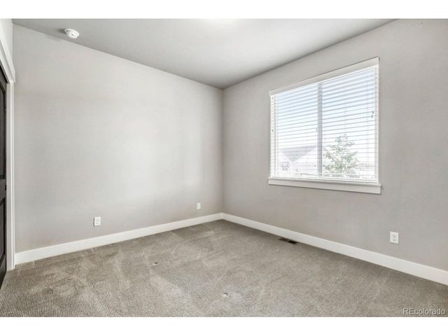 2993 Lake Verna Dr, Loveland, CO 80538