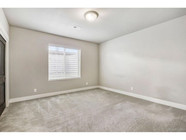 2993 Lake Verna Dr, Loveland, CO 80538