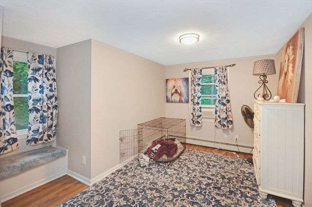 57 Quaker St, Northbridge, MA 01534