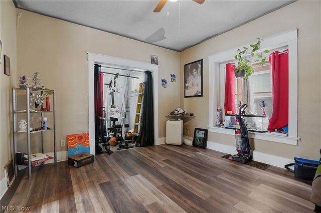 518 Falls Avenue, Youngstown, OH 44502