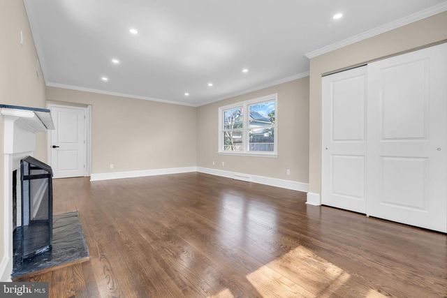 247 WOODLAWN AVE, Collingswood, NJ 08108