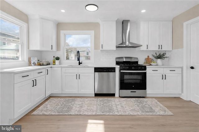 247 WOODLAWN AVE, Collingswood, NJ 08108