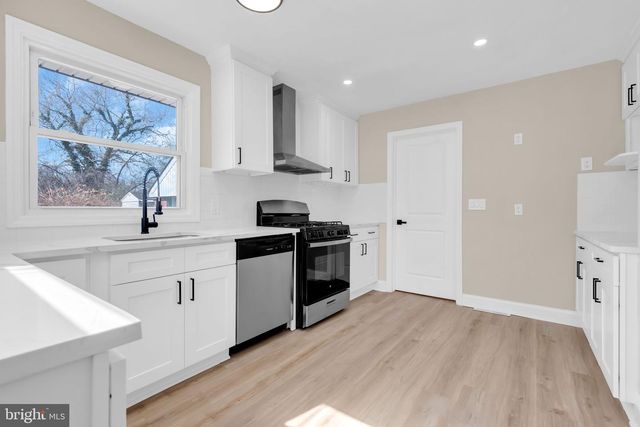 247 WOODLAWN AVE, Collingswood, NJ 08108