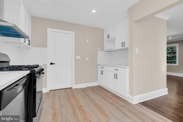 247 WOODLAWN AVE, Collingswood, NJ 08108